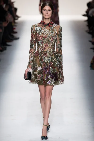 Look 26